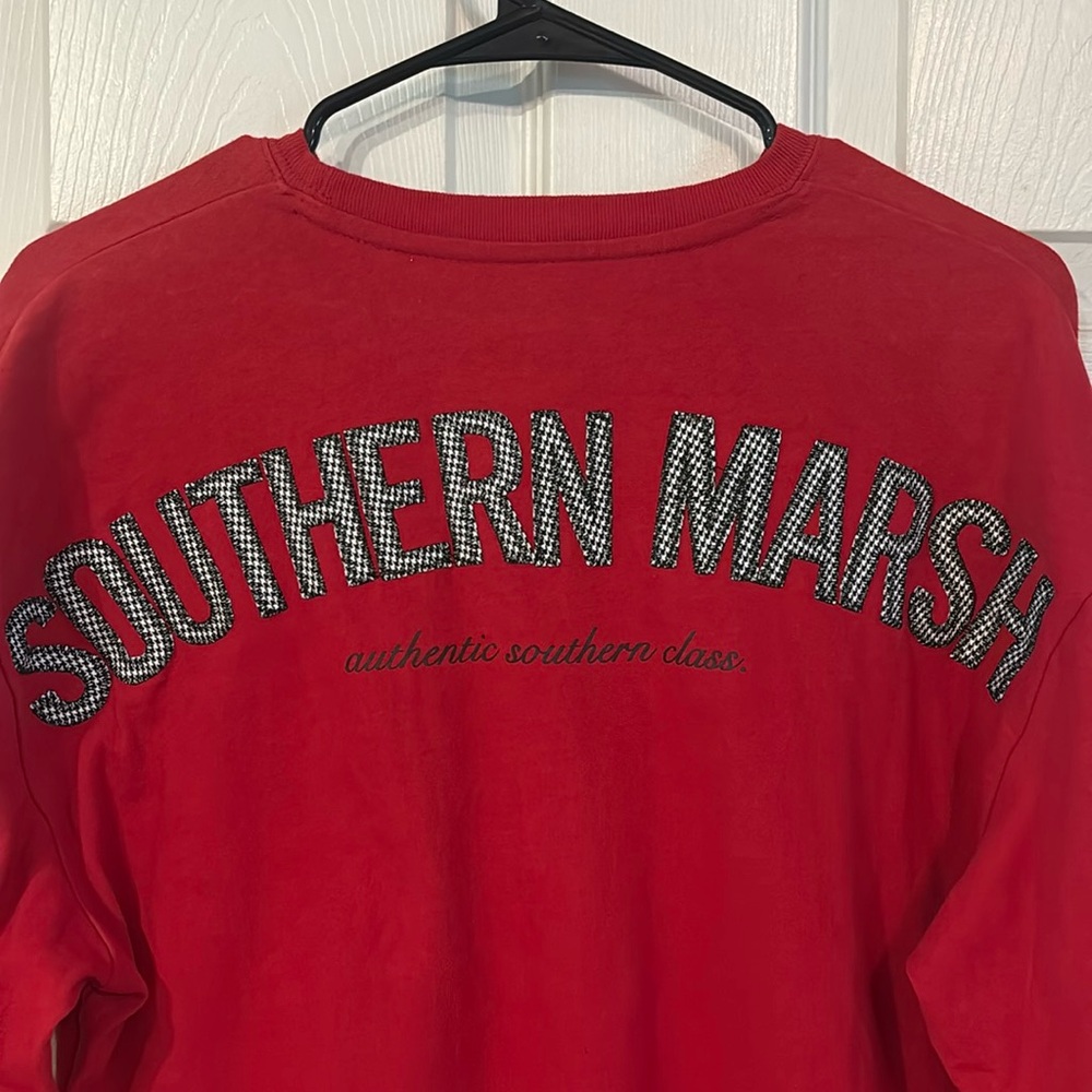 Women’s southern marsh red, black and white long sleeve shirt